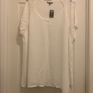 NWT Lovesick Cream Blouse W/Lace sleeve detail